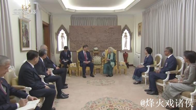 习近平会见柬埔寨国王西哈莫尼